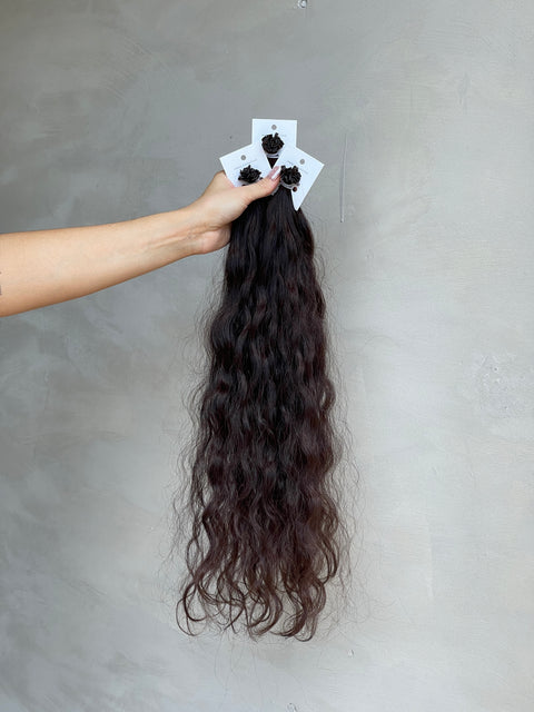 Keratin bond stockist providing premium extensions to professionals